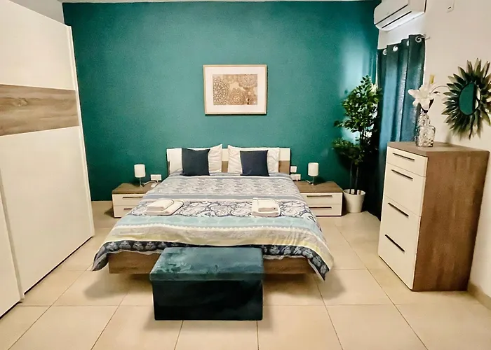 Fleur De Mai With Terrace